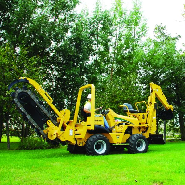 1 RTX550_Action3_Tires_Trencher_1